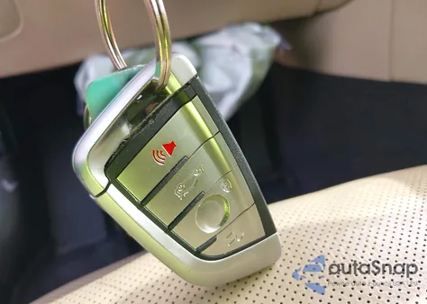 2018 Genesis G80 3.8 from USA, damaged, VIN KMHGN4JE3JU239520